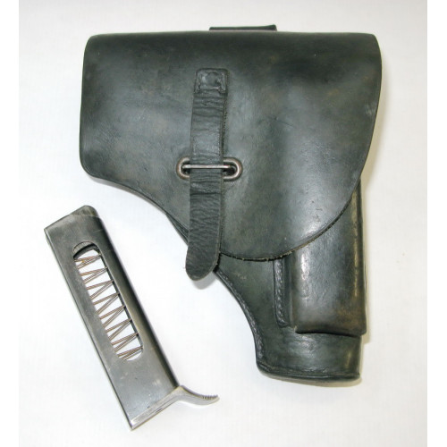 Tasche mit Magazin für die Beretta Pistole  M. 34 Kal. 9 mm kurz