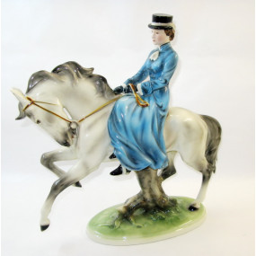 Kaiserin Elisabeth von Österreich - Keramikfigur der Kaiserin zu Pferd