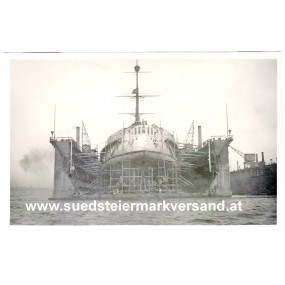 k.u.k. Kriegsmarine, Kriegsschiff im Dock