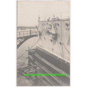 k.u.k. Kriegsmarine, Schiff im Dock