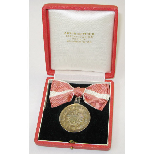 Silberne Medaille für Verdienste um die Republik Österreich 