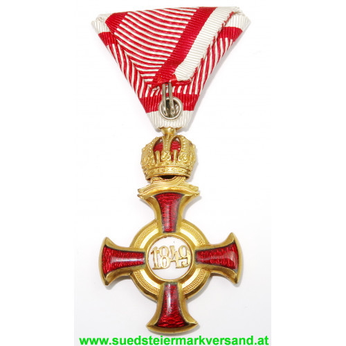 Goldenes Verdienstkreuz mit der Krone im Etui