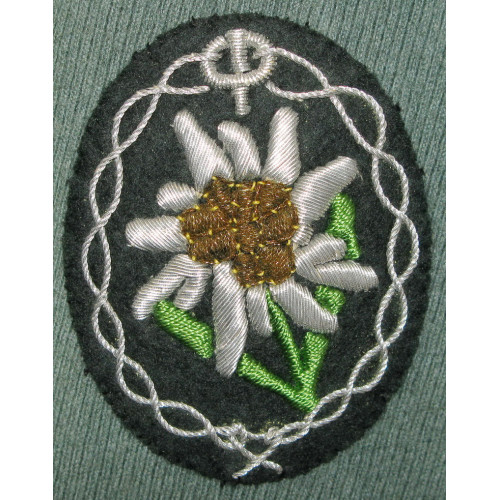 Wehrmacht Offiziersmantel für einen Major im Gebirgsjäger Regiment Nr. 139